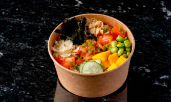 Restaurante japonês Oguru lança pokes selecionados a preço executivo via delivery em Campinas